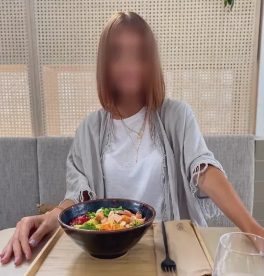 Cecilie, 37