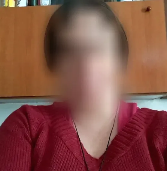 Ellen, 40