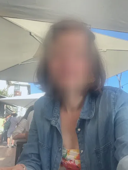 Jovana, 34