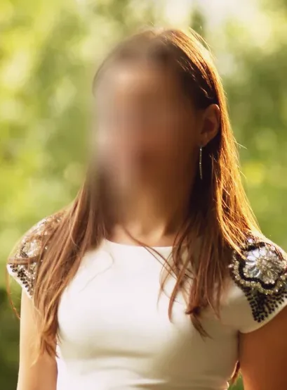 Yasmin, 35